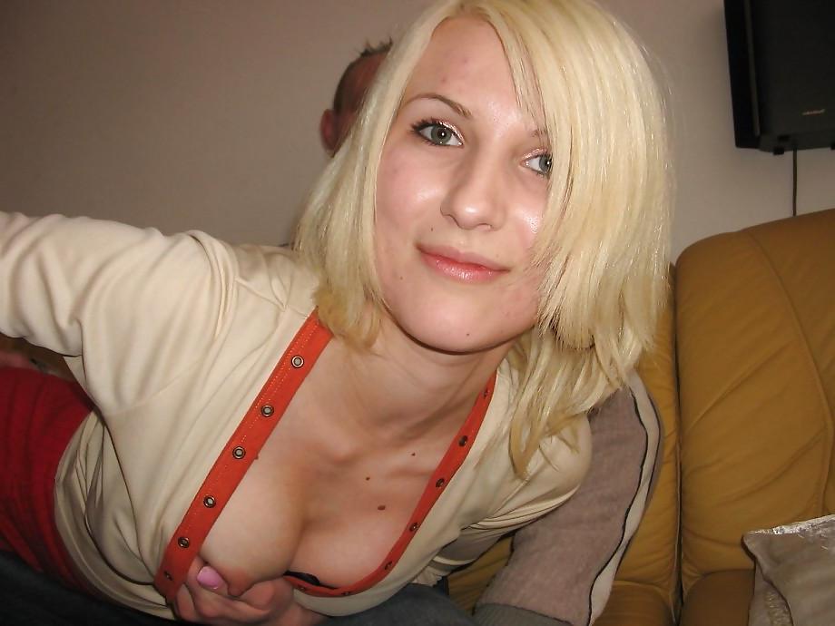 11P German blonde amateur