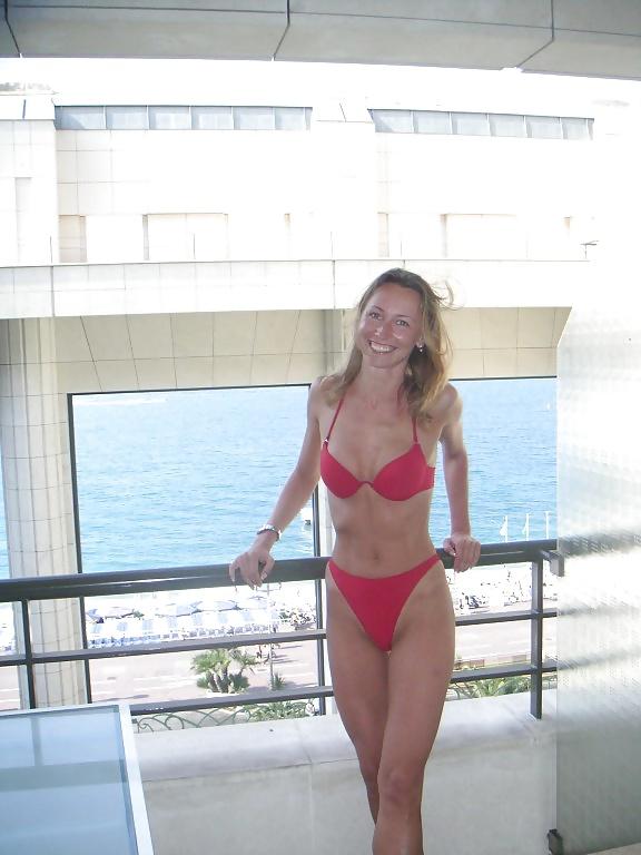 25P Amateur Wife