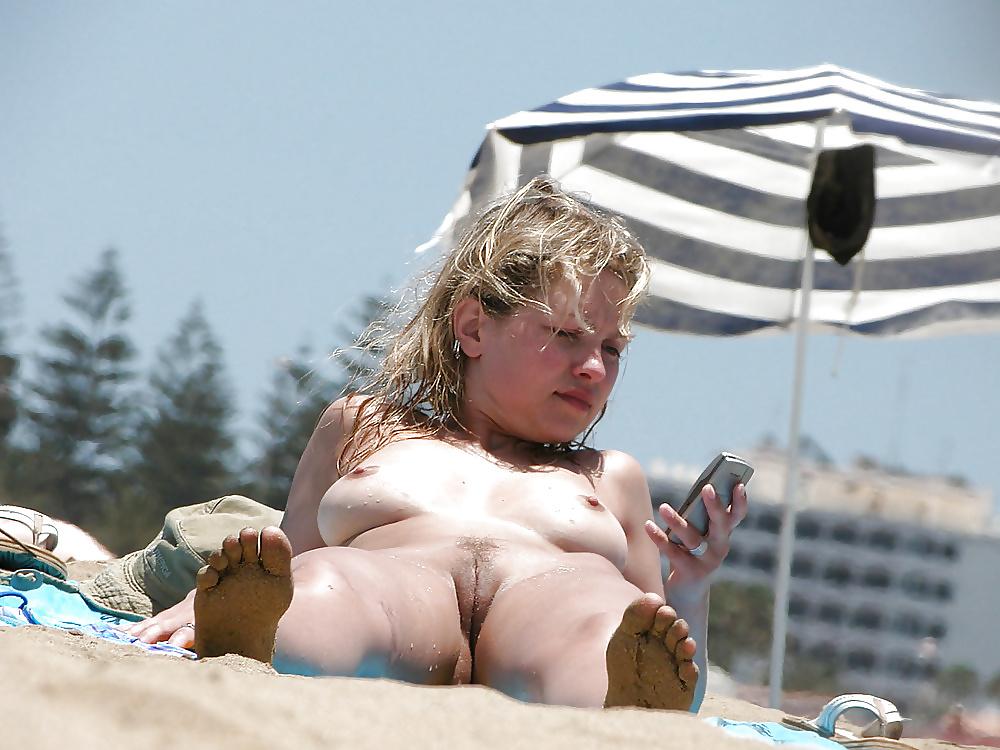 25P Amateur beach bitches schlampen
