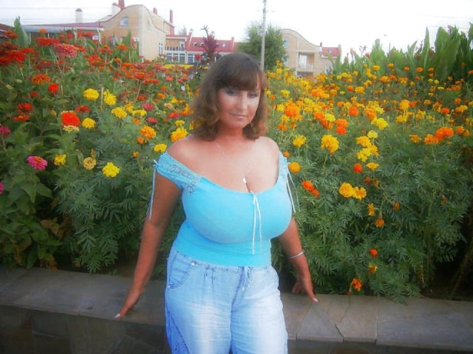 15P Sexy Mature Big Boobs! Amateur! 