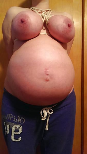 25P Pregnant amateur private colection...if you know her