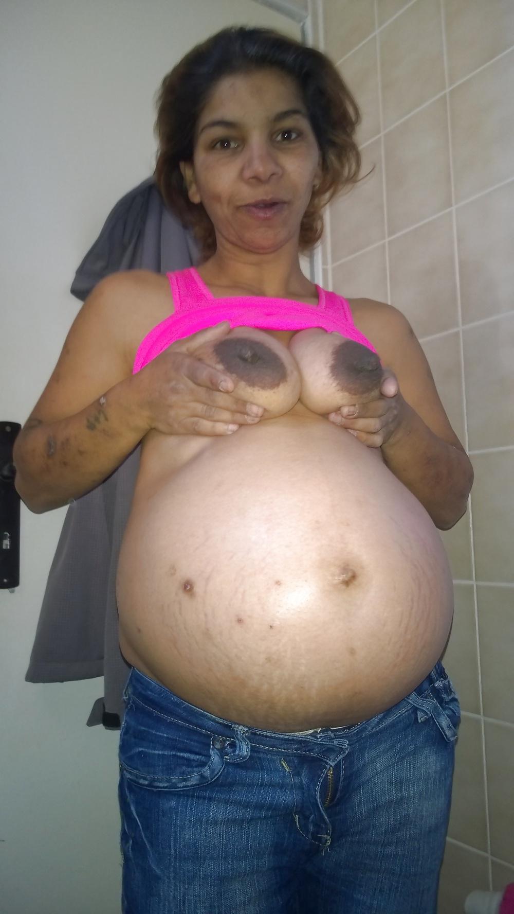 25P Pregnant amateur private colection...if you know her