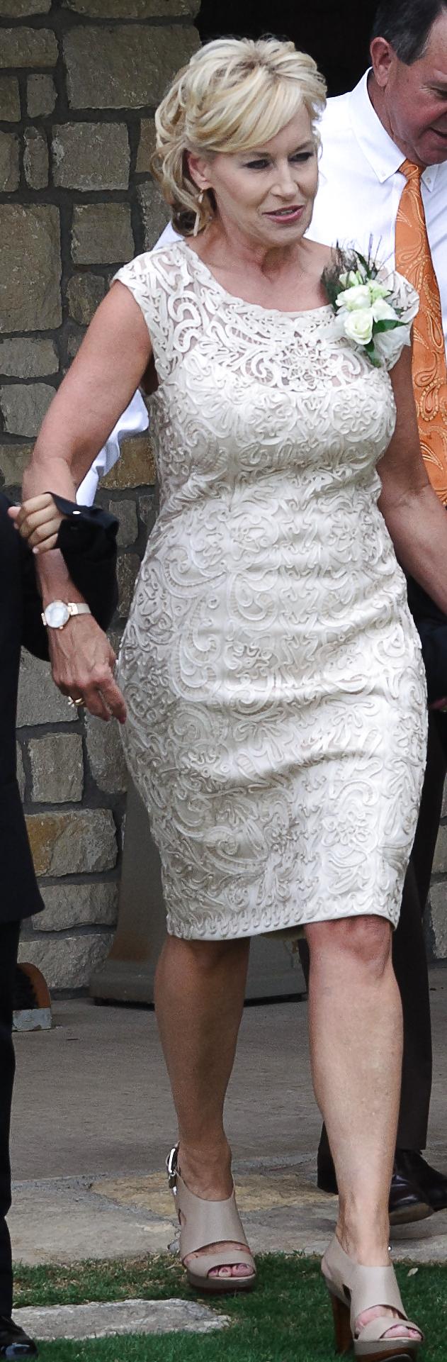 18P Elegant mature amateur ladies fully clothed.