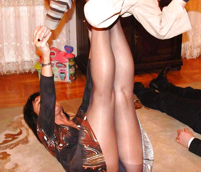 25P Amateur matures pokies,downblouse and upskirt 5.