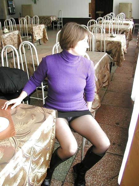 25P Amateur matures pokies,downblouse and upskirt 5.