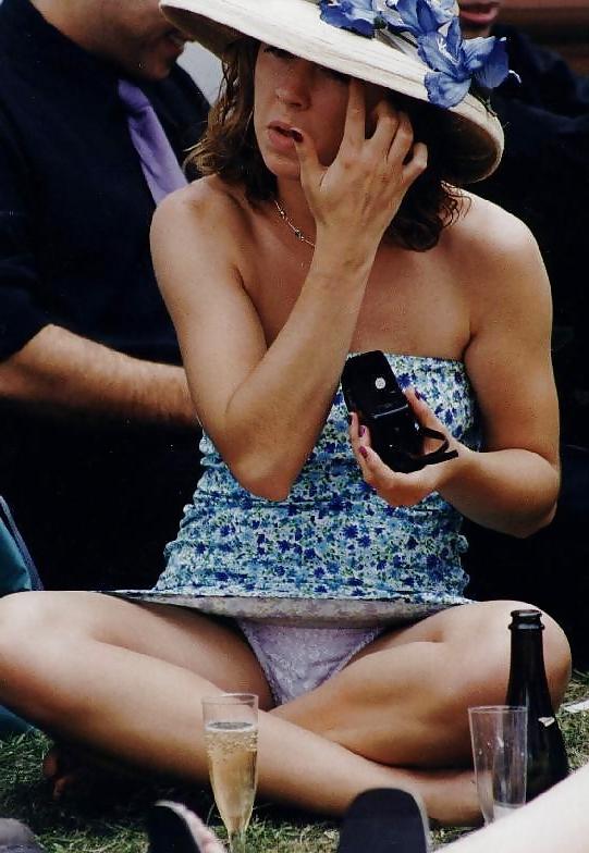 25P Amateur matures pokies,downblouse and upskirt 5.