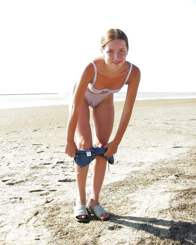 17P Amateur Beach Strip