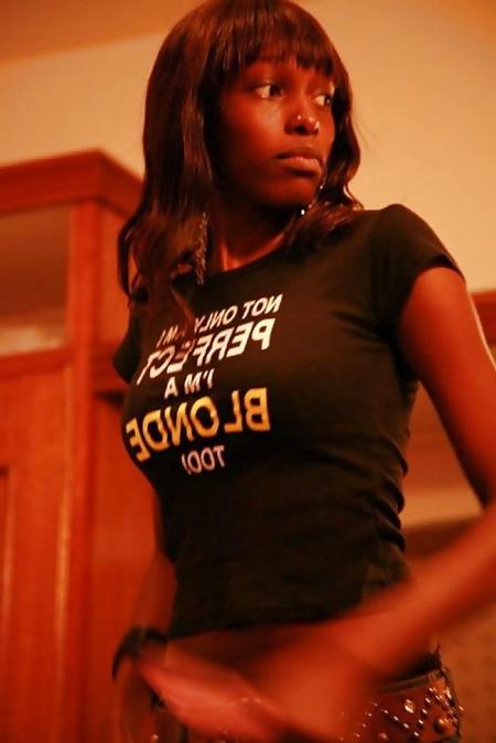 25P Amateur Black Girls Vol 11