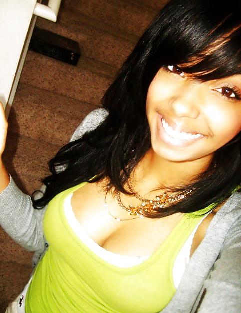 25P Amateur Black Girls Vol 11