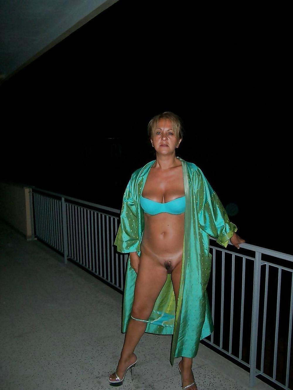 15P Amateur MILF Mature