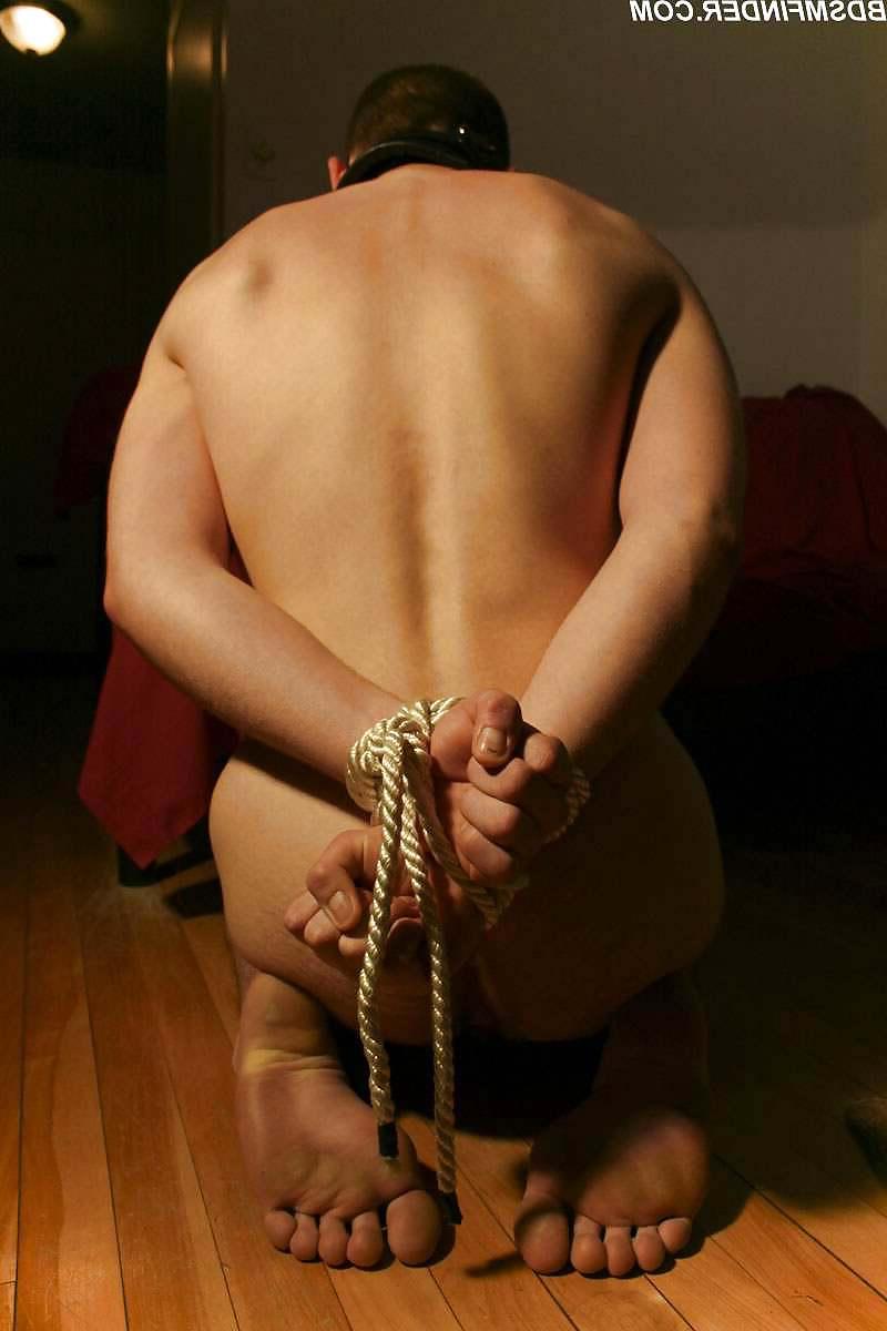 23P Amateur Femdom Facesitting And Feet Worship