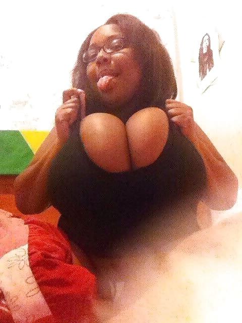 25P Huge Amateur Black Boobs 3