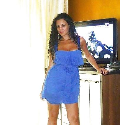 25P Serbian amateur mom