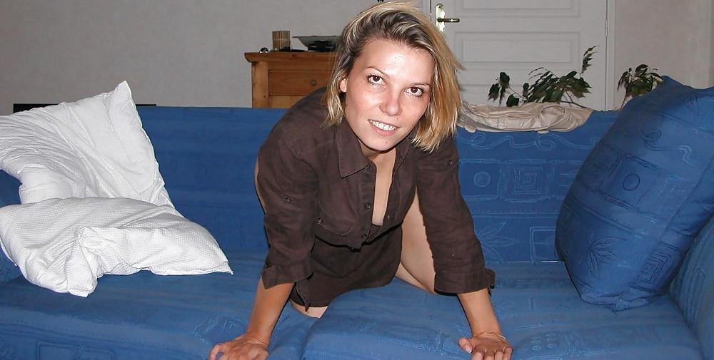 18P Amateur german poser