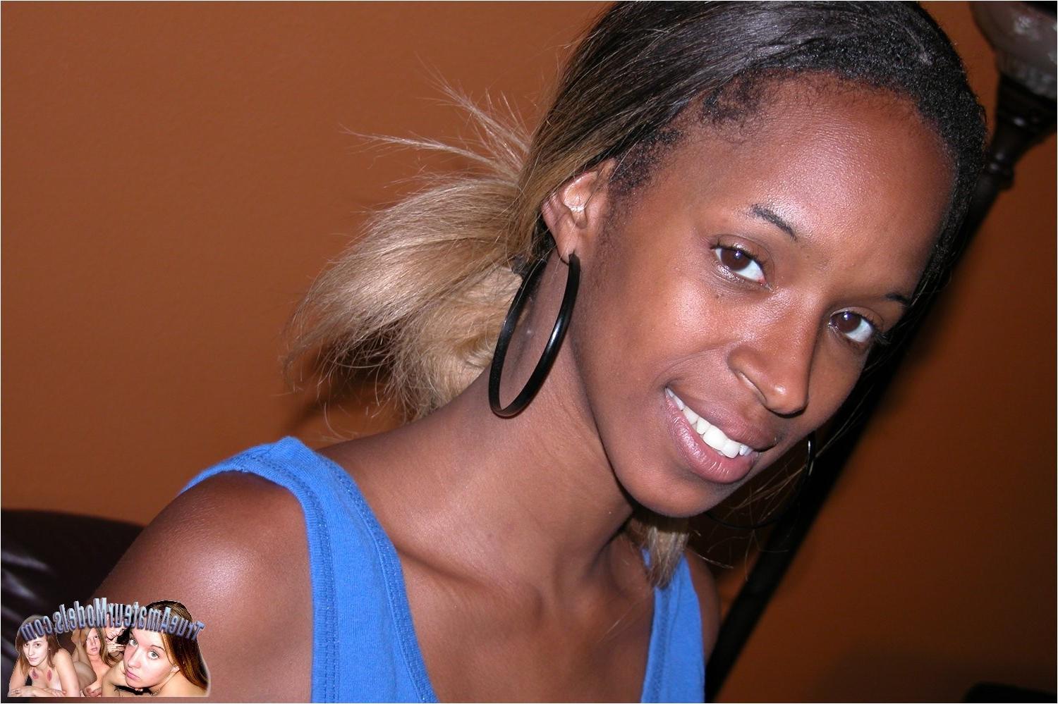 10P Amateur Black Girl Spreads Her Ebony Pusssy And Asshole