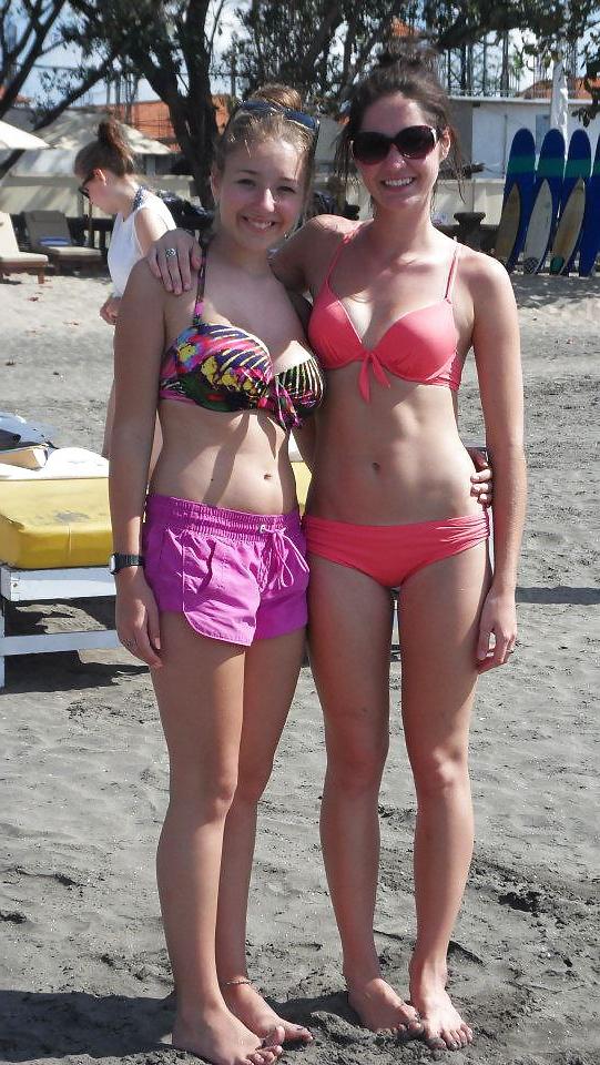 25P Amateur Girls on Holiday