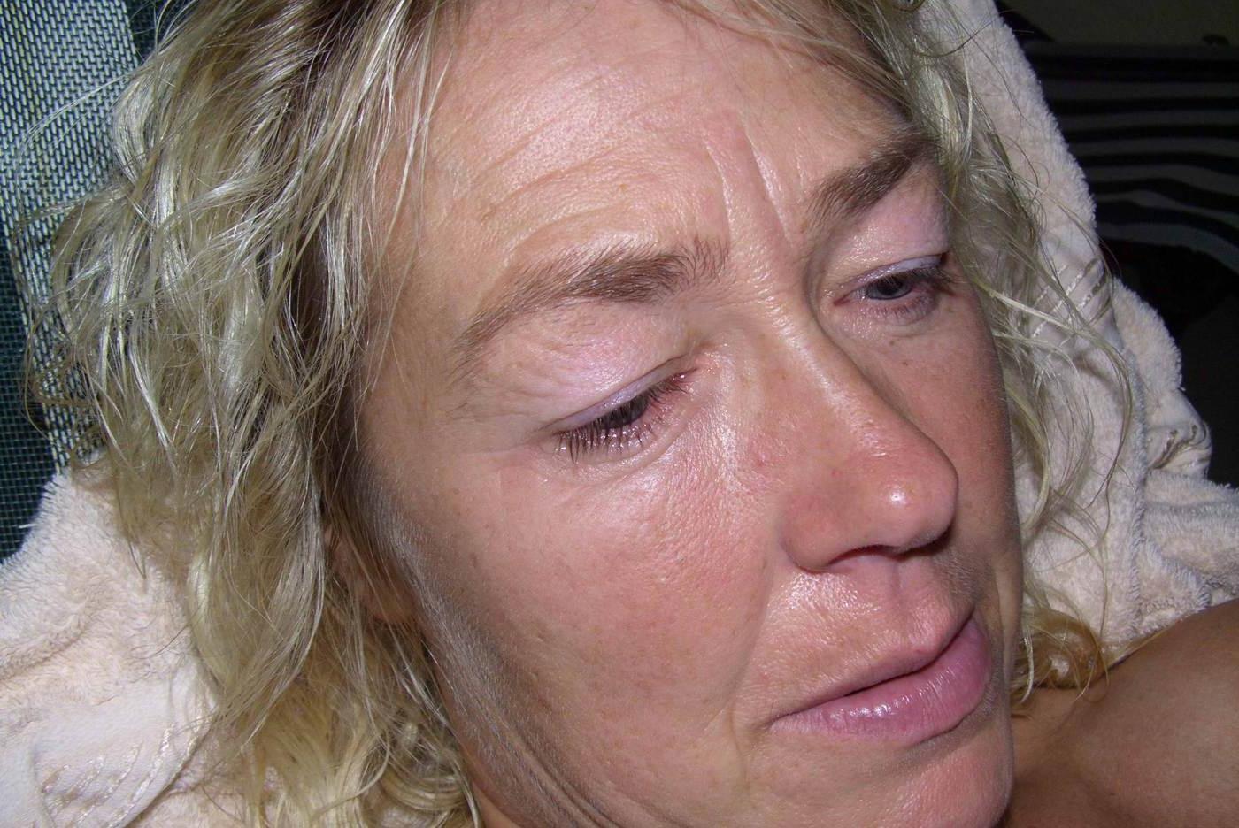 15P Mature blonde sado maso painslave in extreme amateur clitoris needle pain