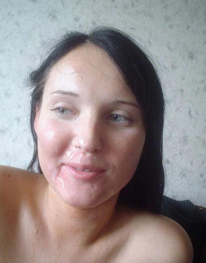 15P Real amateur girlfriends taking messy facials