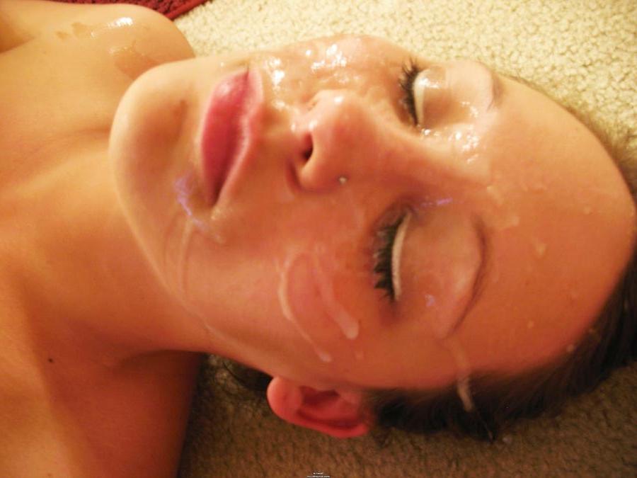 15P Real amateur girlfriends taking messy facials
