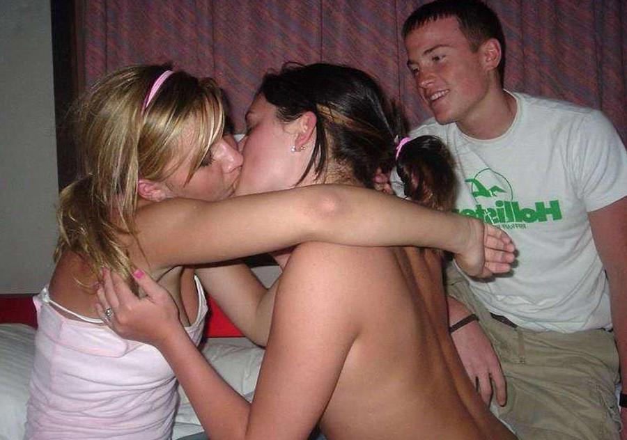 15P Really drunk amateur girlfriends going wild