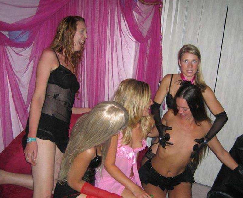 15P Really drunk amateur girlfriends going wild