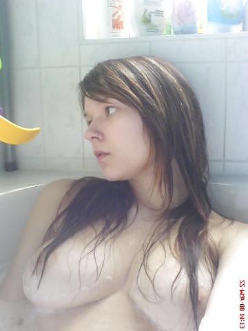 25P BEAUTIFUL CHUBBY AMATEUR GIRLS IV