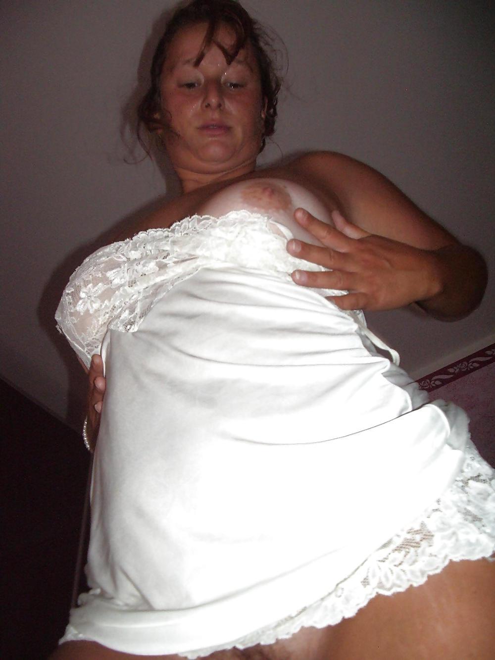 25P AMATEUR WIFE FUCKING