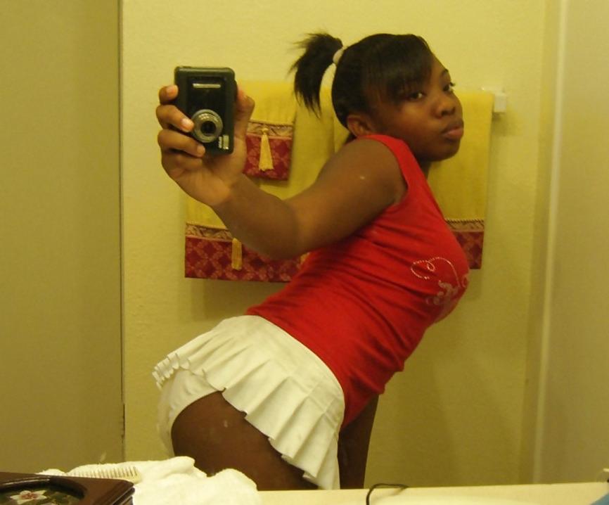 25P Amateur Black Girls