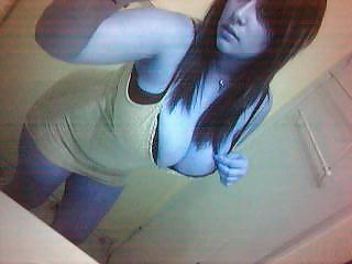 25P Big Boobed Brunette Self Shot Amateur Hottie #1