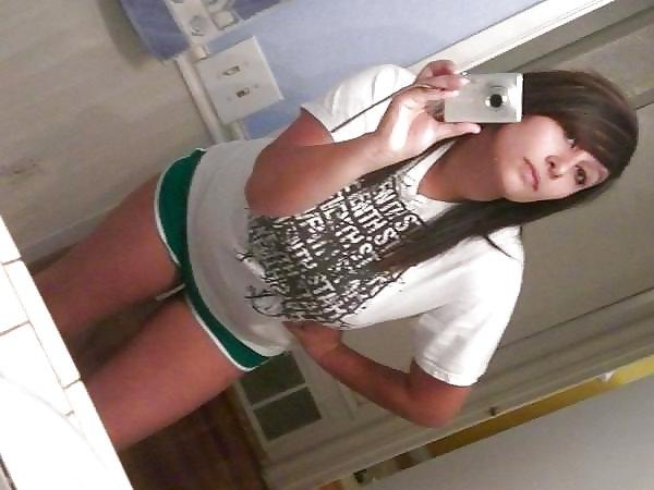 25P Big Boobed Brunette Self Shot Amateur Hottie #1