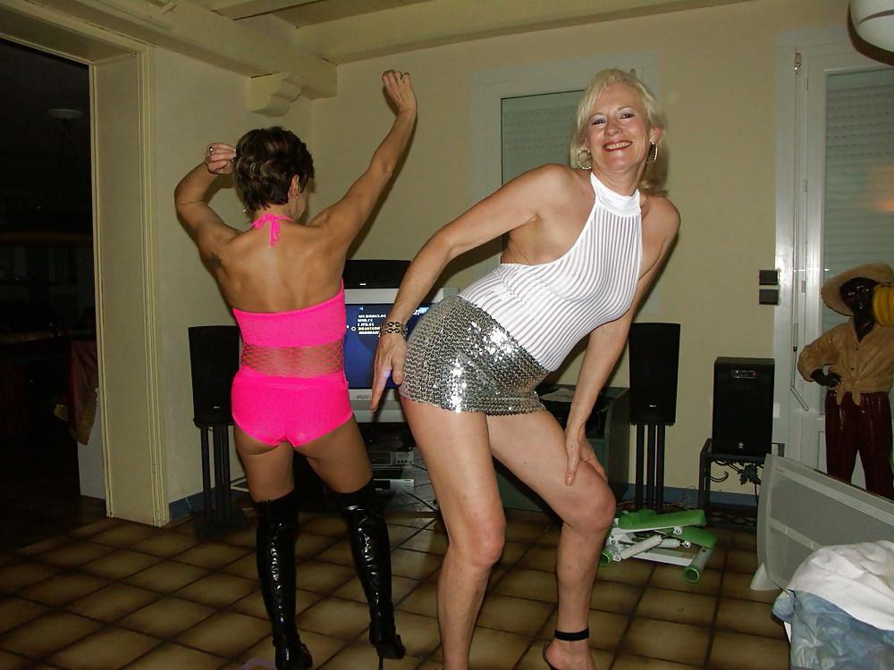 25P 2 Amateur Mature Babes