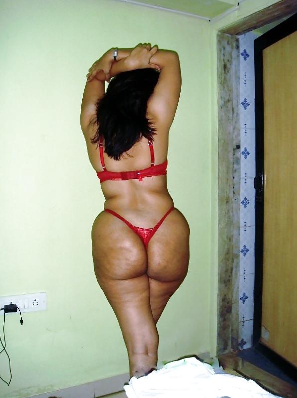 4P Amateur Indian BBW Ass