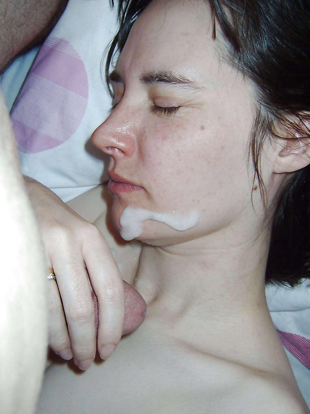 19P Amateur MILFS tasting cum