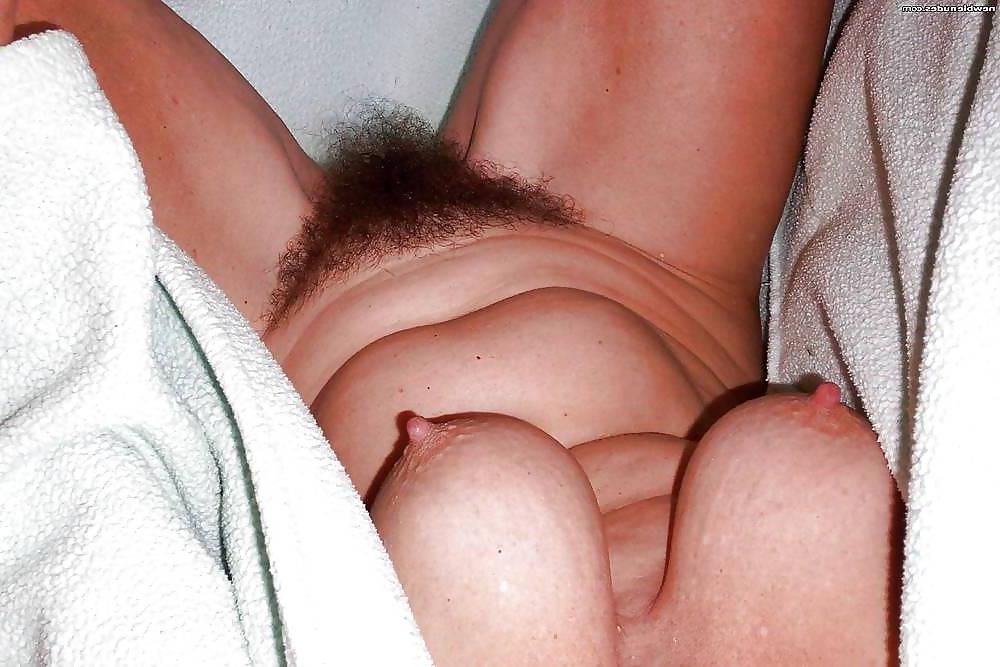 25P FIGA PELOSA AMATORIALE 10 HAIRY PUSSY AMATEUR 10 CONO PELUDO