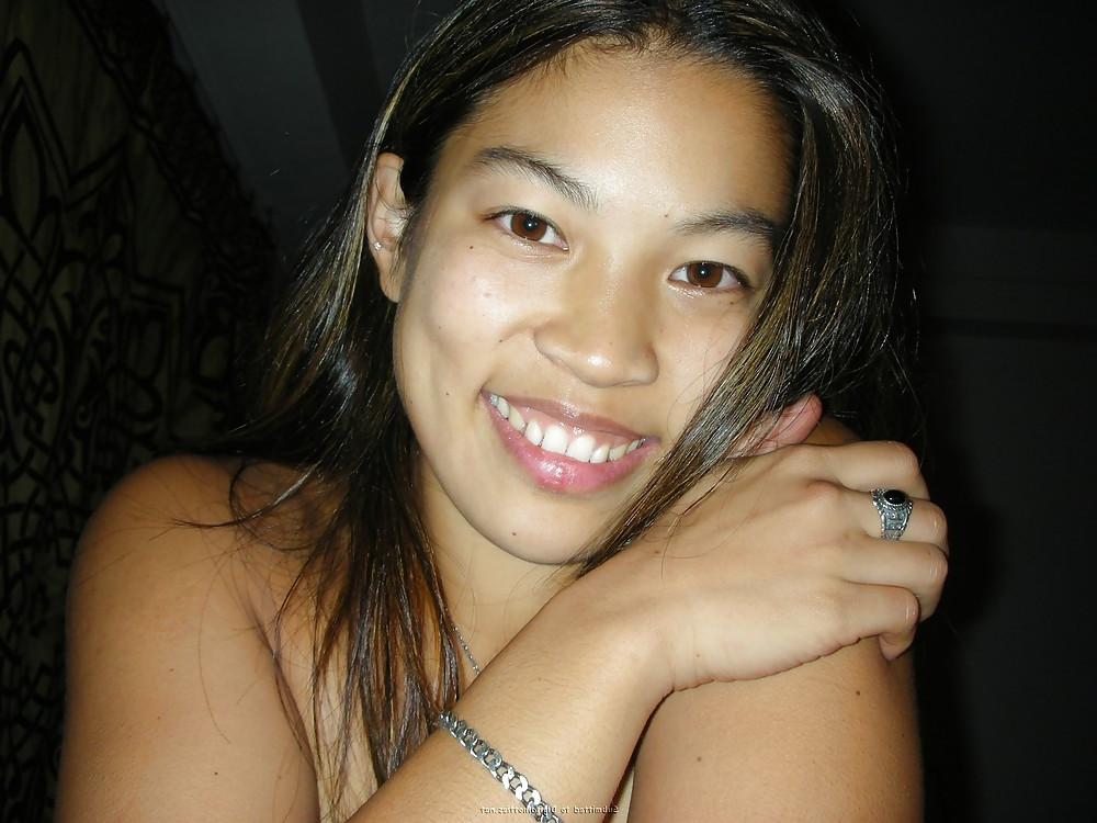 25P Amateur Asian bimbo