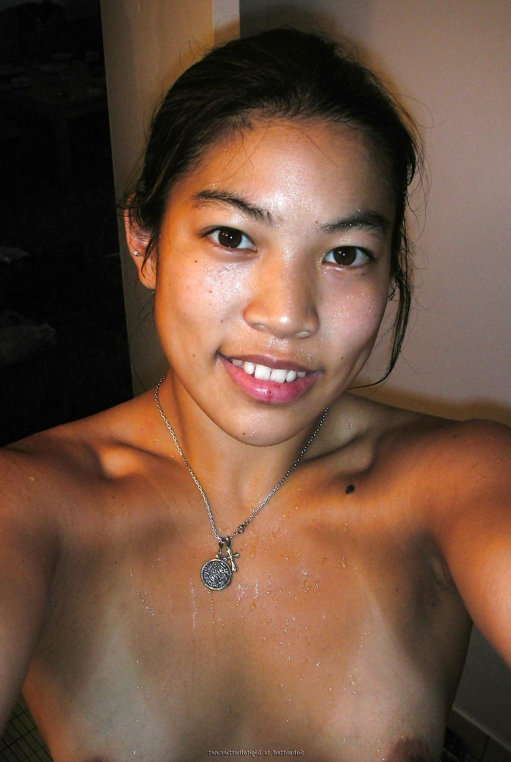 25P Amateur Asian bimbo