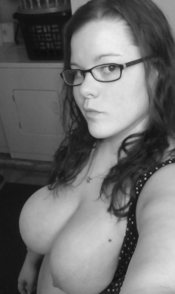 21P Amateur womens tits