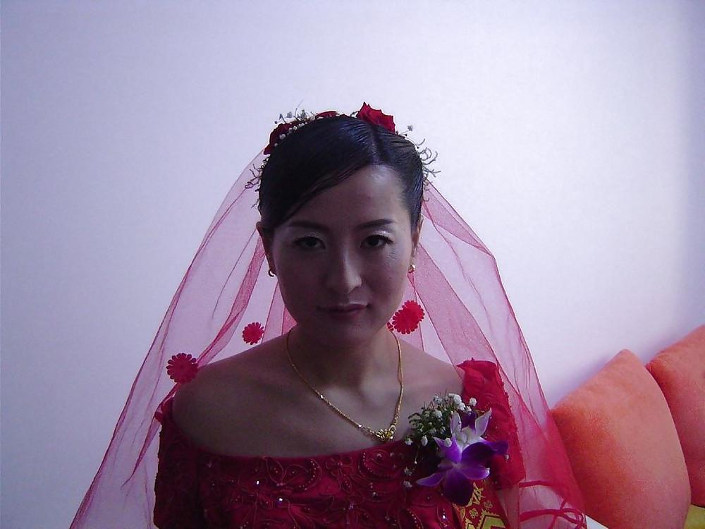 18P The Beauty of Amateur Asian MILF