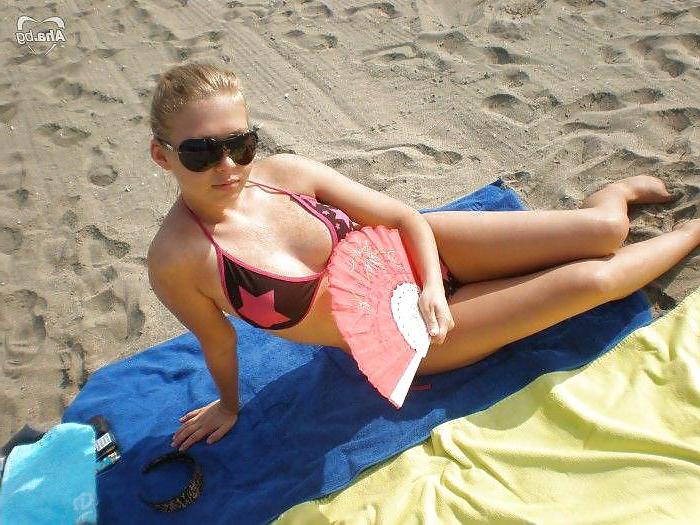24P Bulgarian amateur girls tits pt.9