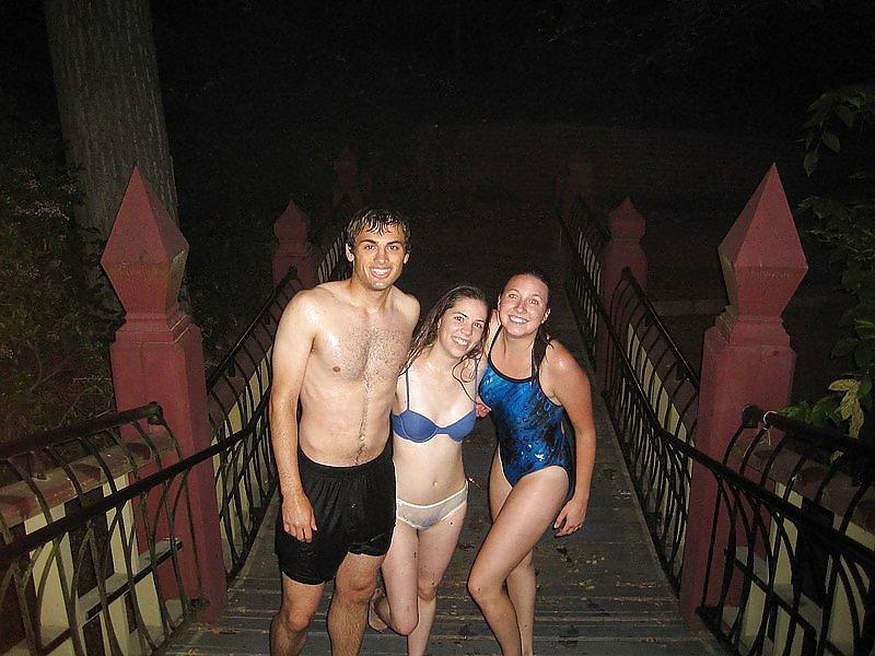 22P Some Amateur Mature outdoor Pics(MIXED)