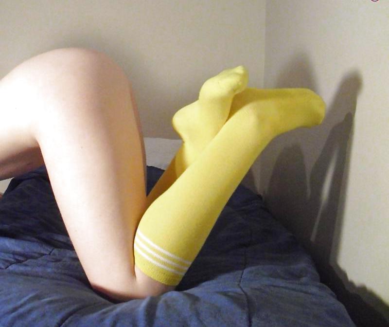 25P Amateur Sexy Redhead