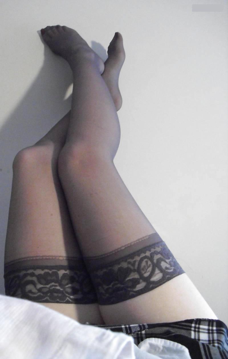 25P Amateur Sexy Redhead