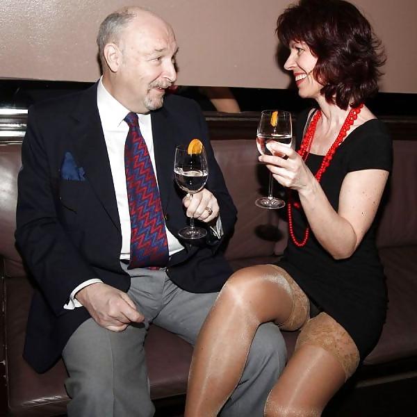 23P Amateur matures pokies,downblouse and upskirt 1.