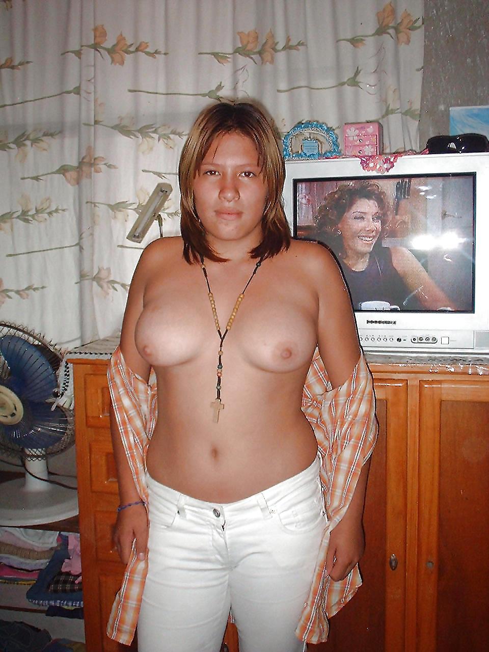 25P AMATEUR: LATIN TITS COLLECTION 01