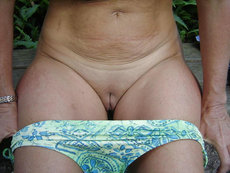 25P Mature amateur-Margo.