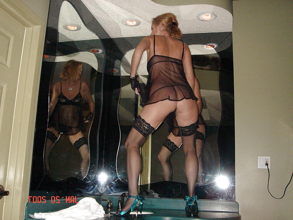25P Mature amateur-Margo.