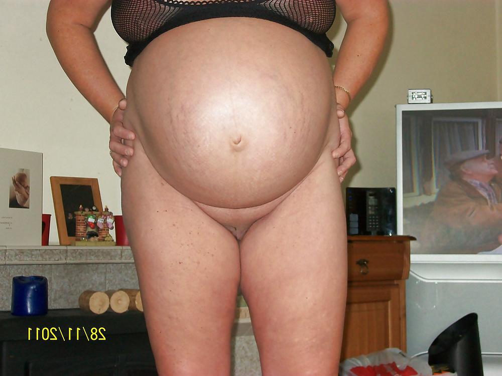 25P Pregnant amateur private colection...if you know her