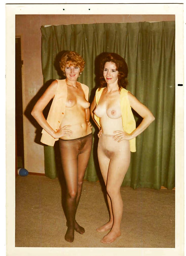 25P Only the best amateur mature ladies wearing PH 5. 