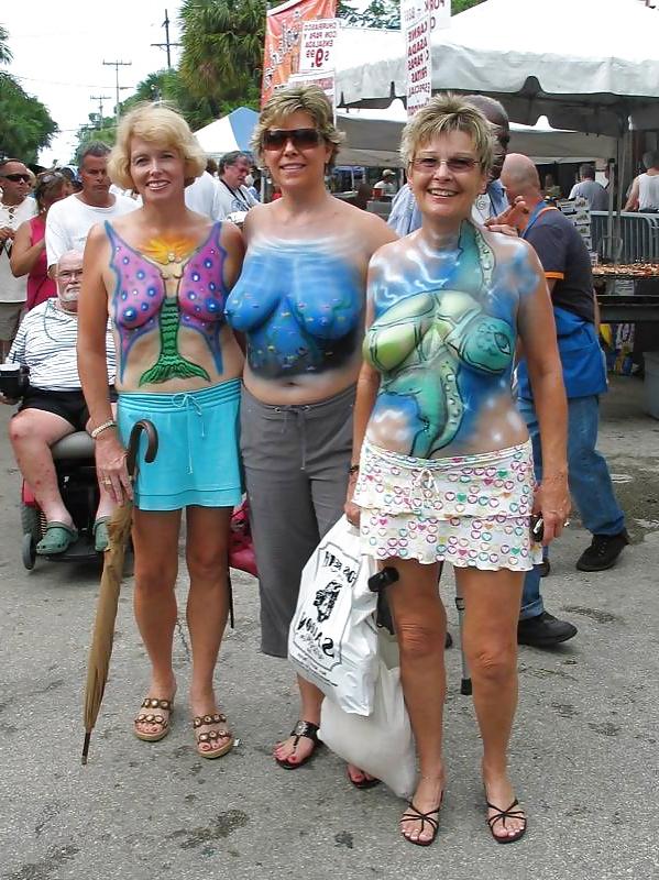 24P Amateur matures out and about with their tits hanging out 9