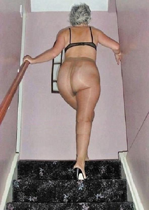 25P Amateur milf 219